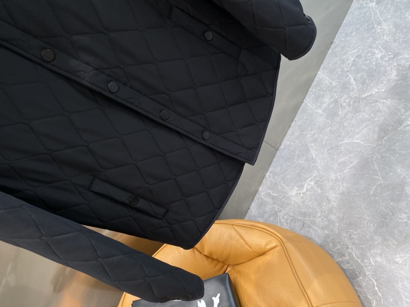 Bv*b*rry outwear